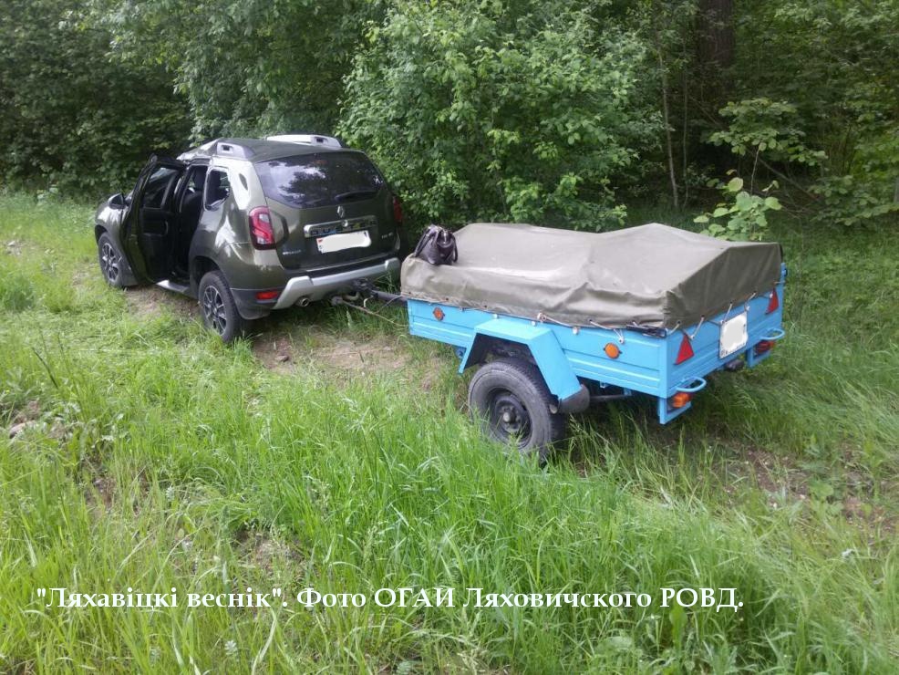 В Ляховичском районе столкнулись грузовой и легковой автомобили