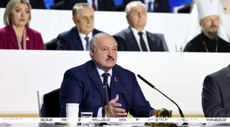 «Без лишней лирики и эмоций — факты на стол». Лукашенко ответил на все вопросы о происходящем вокруг Беларуси