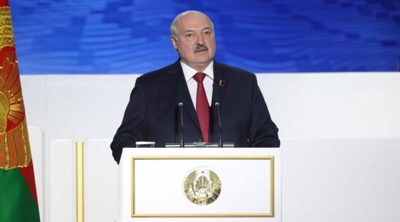 Лукашенко: Беларусь занимает одно из ведущих мест в мире по доступности медуслуг для населения