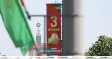 «День Независимости объединяет людей». Историк — о выборе даты 3 июля, памяти о войне и будущем Беларуси «День Независимости объединяет людей». Историк — о выборе даты 3 июля, памяти о войне и будущем Беларуси
