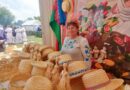 На республиканском празднике «Купалье» («Александрия собирает друзей») среди множества выставок были представлены и работы народного мастера Беларуси из Ляховичского района