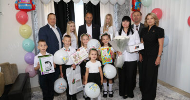 Партфель са школьным поспехам. У Ляхавіцкім раёне стартавала маштабная дабрачынная акцыя «Добры старт: дэпутацкі дэсант да 1 верасня»