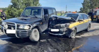 Около города Ляховичи произошло ДТП с участием трёх автомобилей Около города Ляховичи произошло ДТП с участием трёх автомобилей