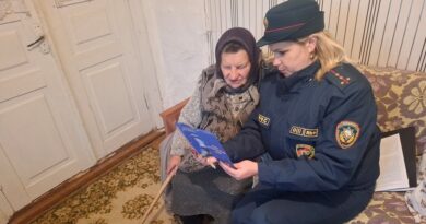 В Ляховичском  районе спасатели обследуют условия проживания  одиноких пожилых людей