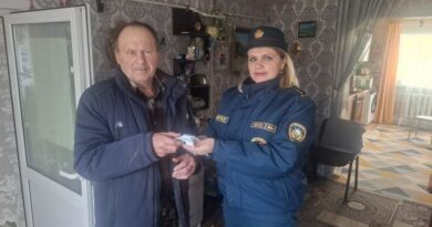 «За безопасность вместе»: спасатели продолжают обследовать домовладения жителей Ляховичского района «За безопасность вместе»: спасатели продолжают обследовать домовладения жителей Ляховичского района