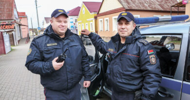 Сем хвілін, якія могуць вырашыць многае. Сёння прафесійнае свята адзначаюць супрацоўнікі аддзялення па ахове аб’ектаў горада Ляхавічы Баранавіцкага аддзела Дэпартамента аховы Міністэрства ўнутраных спраў Сем хвілін, якія могуць вырашыць многае. Сёння прафесійнае свята адзначаюць супрацоўнікі аддзялення па ахове аб’ектаў горада Ляхавічы Баранавіцкага аддзела Дэпартамента аховы Міністэрства ўнутраных спраў